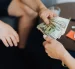 El préstamo del BIESS permite cubrir pensiones alimenticias mediante un crédito quirografario para afiliados y jubilados.