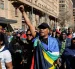 Miembros de la comunidad zulú durante una jornada de movilizaciones del movimiento nacional antiinmigración en Johannesburgo (Sudáfrica) este 30 de junio de 2026.