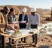Representantes del sector público y delegados de la industria minera revisan planes de exploración técnica.