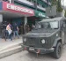 Policías y militares mantienen un amplio operativo de seguridad dentro y fuera del establecimiento donde se encuentra Aquiles Álvarez.