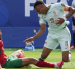 Kylian Mbappé, derribado en el juego contra Marruecos, en el Mundial 2026.
