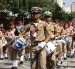 Por las fiestas de Guayaquil se realizan pregones estudiantiles en vías como 9 de Octubre, en el centro.