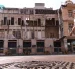 A la Casa Tola, antiguo Consulado de Mónaco en Guayaquil, la vemos derrumbarse poco a poco, pese a que forma parte del patrimonio arquitectónico de la ciudad.