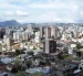 Quito ha maltratado su legado y no ha cultivado la estética como valor, y haría un mal cuadro si no lo salvaran su geografía caprichosa y el marco de sus volcanes.
