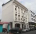 La casa Madinyá, inaugurada en 1927, está ubicada en las calles Tomás Martínez, entre Rocafuerte y Córdova, en el centro de Guayaquil.