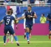Kylian Mbappé (c) celebró 2 goles en la derrota de Francia 3-5 ante Inglaterra.