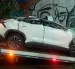 El vehículo cayó aproximadamente 10 metros desde una vía superior hacia la avenida Mariscal Sucre, en el sector de El Condado.