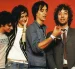 The Strokes, liderada por Julian Casablancas, es reconocida por éxitos como 'Last Nite' y 'Reptilia'.
