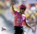 Richard Carapaz celebra su victoria en el Tour de Francia 2026.