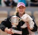 Mirra Andreeva levantó el trofeo de Roland Garros 2026 tras una destacada actuación que la consolida entre las principales figuras del tenis femenino.