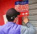 Imagen mejorada con IA: Durante la inspección técnica, los funcionarios encontraron una grave infestación de plagas, con cucarachas vivas.