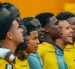 Kendry Páez (izq.) junto a sus compañeros de la selección de Ecuador antes de un partido del Mundial 2026.