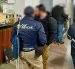 Los sospechosos fueron capturados en dos allanamientos en La Mariscal y Jipijapa, norte de Quito.