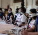 Delegados del CDH y de comité de familiares de personas desaparecidas se colocaron vendas en la boca con la frase “No a la Impunidad” tras la ausencia del Ministerio de Defensa en la mesa de diálogo institucional.
