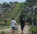 En el noroeste de Guayaquil, las bandas criminales reclutan a jóvenes del mismo barrio.