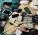 Durante la inspección, las autoridades hallaron celulares, dinero en efectivo y otros indicios que ahora forman parte de la investigación.