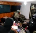Militares encontraron un supuesto centro de monitoreo, dinero, droga y contrabando durante un operativo en un night club del norte de Quito.