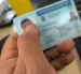 Decenas de ciudadanos pasan la noche en la ANT de Quito para renovar su licencia, mientras la entidad recomienda acudir a la agencia Occidental.