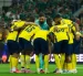 Los jugadores de la Selección de Ecuador abrazados previo a un partido.