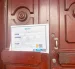 En algunas de las edificaciones patrimoniales de Guayaquil se colocaron las notificaciones para los propietarios.