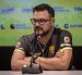 El técnico argentino Pablo Trobbiani asumió el mando en Barcelona luego de la salida de César Farías.