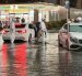 Vista de una carretera inundada tras las fuertes lluvias en Ichikawa, prefectura de Chiba, cerca de Tokio