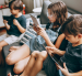Meta aceptó reforzar los límites de uso y las herramientas de supervisión para proteger a niños y adolescentes en Instagram y Facebook.