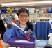 Investigadora ecuatoriana realiza ensayos en laboratorio de Mayo Clinic.