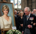 El contraste del tiempo: la imagen de Lady Di permanece intacta y joven en el recuerdo, mientras la monarquía actual avanza marcada por los años.