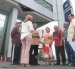 Un grupo de adultos mayores presentaron documentos de que el SRI no les ha devuelto el IVA.