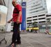 Así como Carlos Morocho, los adultos mayores y personas con discapacidad van con frecuencia al SRI para que le digan por qué el atraso en la devolución del IVA.