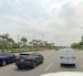 En este sector de la avenida Samborondón ocurrió el siniestro vial en el que una mujer murió atropellada por un conductor que huyó del lugar.