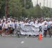 La marcha en memoria de Mónica Martinich recorrió la avenida Samborondón, donde un conductor la atropelló y huyó sin darle asistencia.
