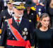 Los reyes Felipe y Letizia de España caminan tras el féretro del rey Harald V de Noruega, desde el Palacio hasta la Catedral de Oslo para el funeral, en Oslo, Noruega, este miércoles. La ceremonia supone el primer funeral de Estado para un monarca en el país desde la muerte del padre del rey Harald, el rey Olav V, en 1991.