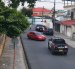 El vehículo Aveo rojo fue interceptado inicialmente en Los Ceibos.