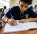 Quizás se debe volver a leer y escribir a mano, algo que, equivocadamente, consideramos análogo y obsoleto.