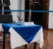 Silla vacía en la mesa de comparecencias durante la audiencia pública en Quito, donde se confirmó el archivo de la demanda tras la inasistencia del impugnante.