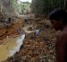 No solo es la explotación ilegal de oro en minas y ríos, sino su procesamiento, comercialización, impacto ambiental, financiamiento de actividades criminales conexas, financiamiento político, lavado de activos...