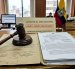 La justicia especializada es un mandato constitucional, creada precisamente para atender causas no ordinarias y complejas, con operaciones financieras sofisticadas que demandan cooperación internacional.