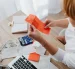 Los adultos mayores pueden solicitar al SRI la devolución del IVA pagado en determinadas compras de bienes y servicios de primera necesidad.