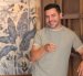 El comediante combina los escenarios con sus negocios y reconoce que ahora prefiere tener menos presentaciones para disfrutar más de su tiempo y su familia.