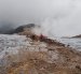 Un equipo de aproximadamente 10 rescatistas llegó al volcán Cayambe para atender una emergencia y confirmó el fallecimiento de una mujer.