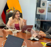La legisladora Eliana Correa acompañó a los delegados del Colegio Médico del Guayas a la Corte Constitucional y luego se reunió con ellos en la Asamblea.