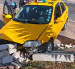 Tras recibir los disparos, el conductor perdió el control del taxi, que terminó impactándose contra un muro en Carcelén.