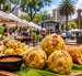 La Mariscal será escenario de un festival gastronómico que reunirá bolones, tigrillos, corviches, música y actividades culturales para quiteños y visitantes.
