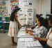 La adolescente indígena Lauryane Kokama, de 16 años, votó por primera vez durante la primera vuelta de las elecciones presidenciales en Brasil.