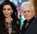 Catherine Zeta-Jones y Michael Douglas contrajeron matrimonio en 2000.