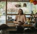 Alberto Pablo Rivera y Camila Valencia protagonizan De Cabeza, un cortometraje ecuatoriano ambientado en la costa del país.