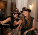Nina Smith junto a la anfitriona, Cristina Morrison.