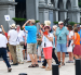 Guayaquil atrae a turistas nacionales y extranjeros sobre todo en sus fiestas.